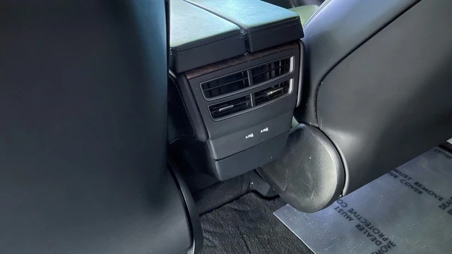 2019 Tesla Model X - Image 30 of 31
