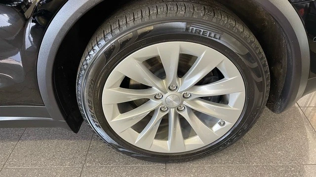 2019 Tesla Model X - Image 23 of 31