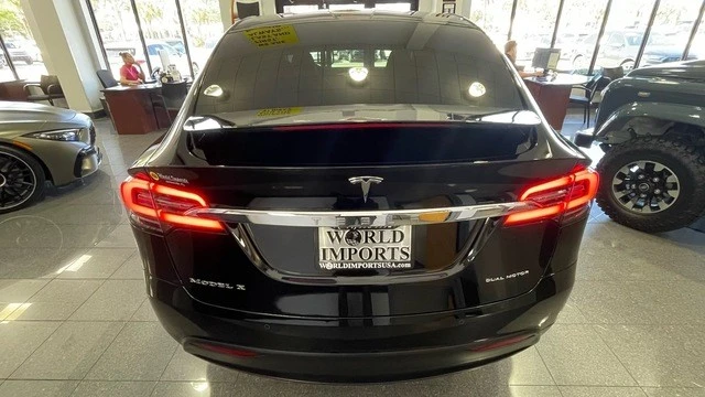 2019 Tesla Model X - Image 4 of 31