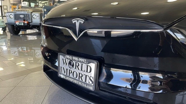 2019 Tesla Model X - Image 11 of 31