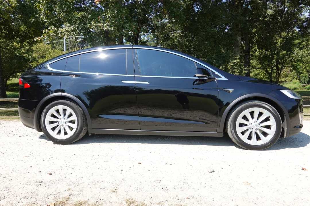 2019 Tesla Model X - Image 23 of 31
