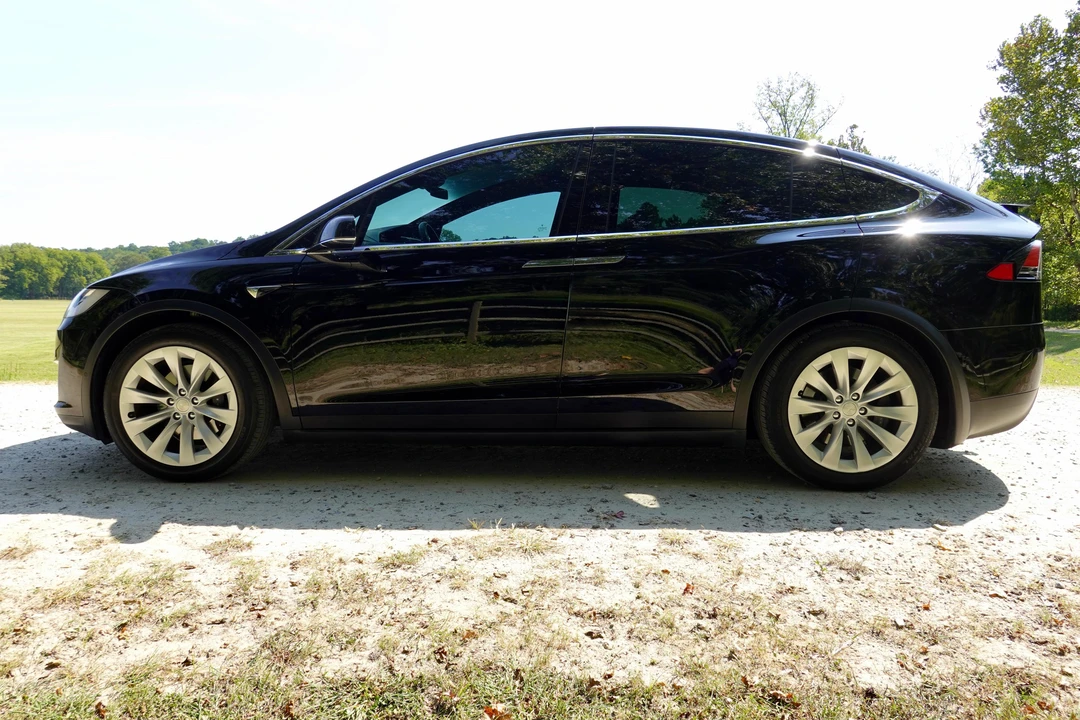 2019 Tesla Model X - Image 3 of 31