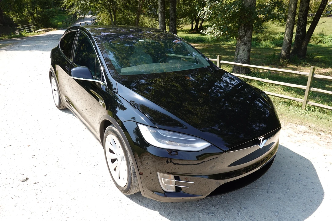 2019 Tesla Model X - Image 27 of 31