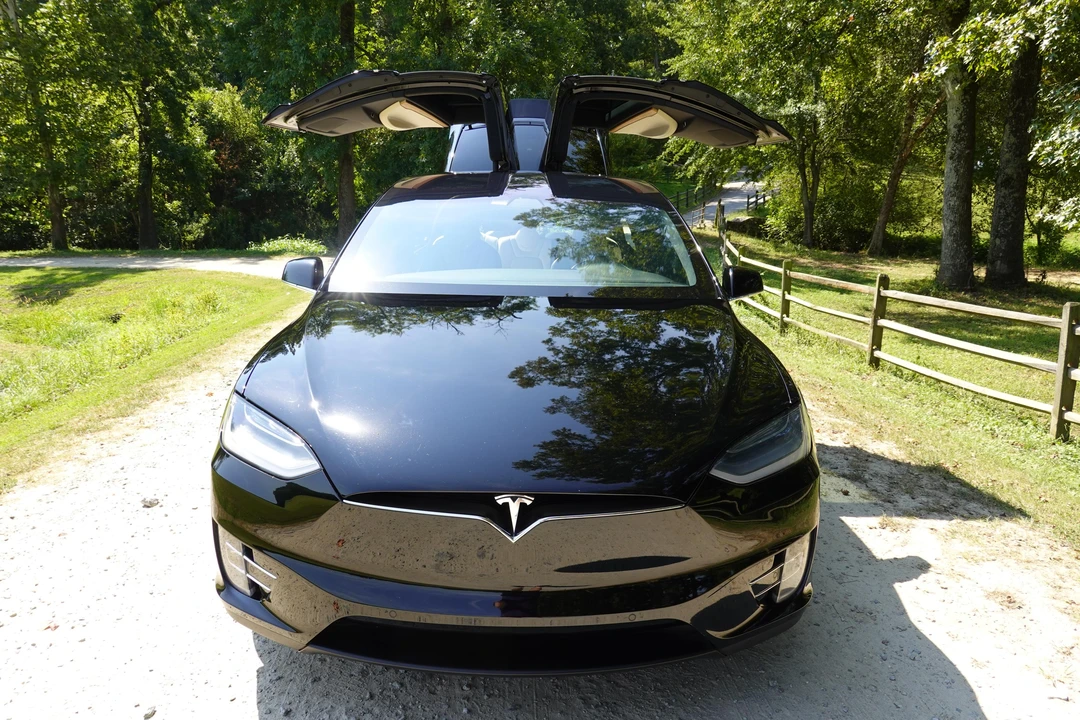 2019 Tesla Model X - Image 28 of 31