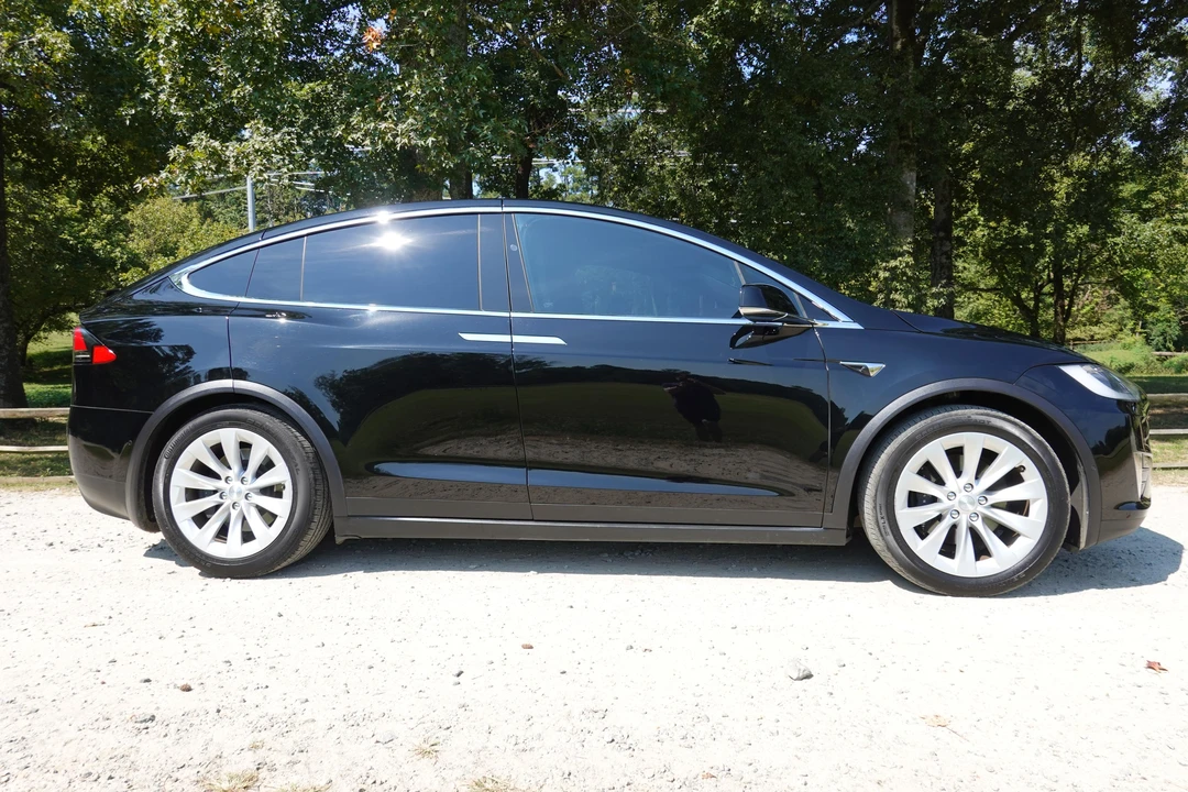 2019 Tesla Model X - Image 24 of 31