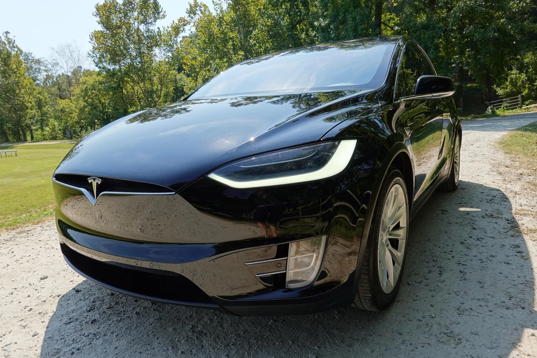 2019 Tesla Model X - Image 9 of 31