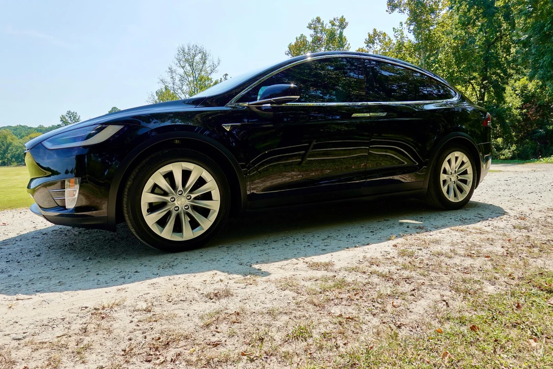 2019 Tesla Model X - Image 12 of 31