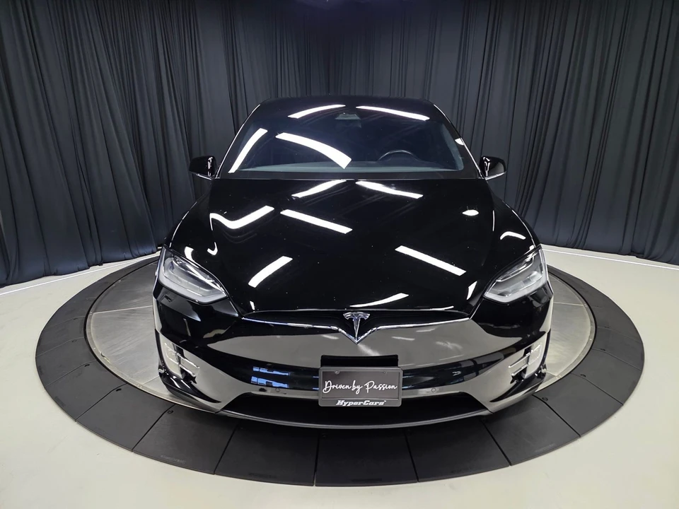 2019 Tesla Model X - Image 8 of 12