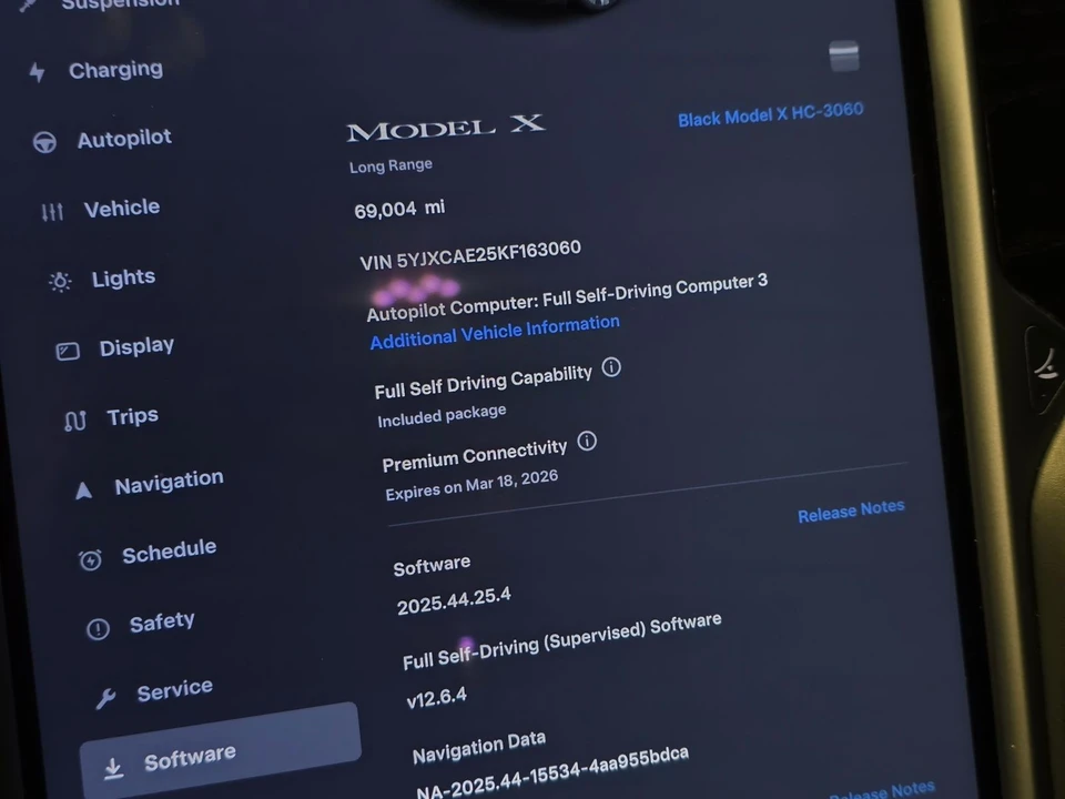 2019 Tesla Model X - Image 4 of 12