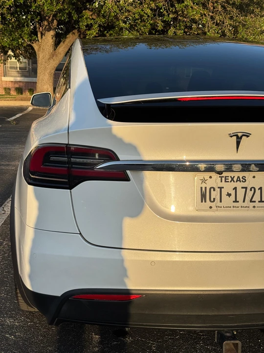 2019 Tesla Model X - Image 24 of 29