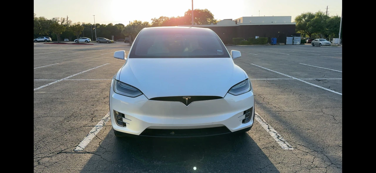 2019 Tesla Model X - Image 6 of 29