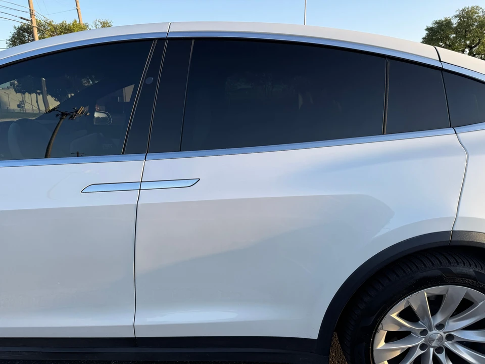 2019 Tesla Model X - Image 20 of 29