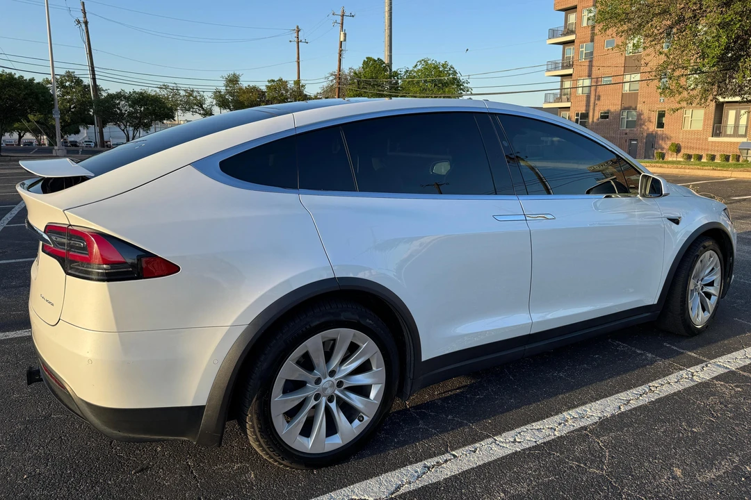 2019 Tesla Model X - Image 4 of 29