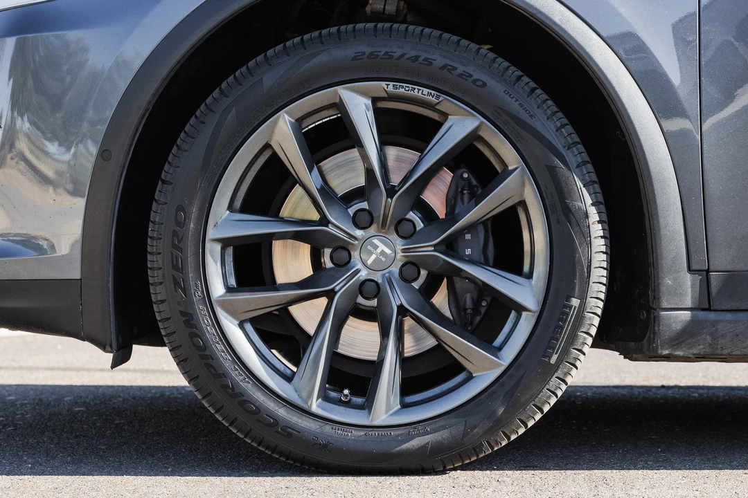 2019 Tesla Model X - Image 25 of 31