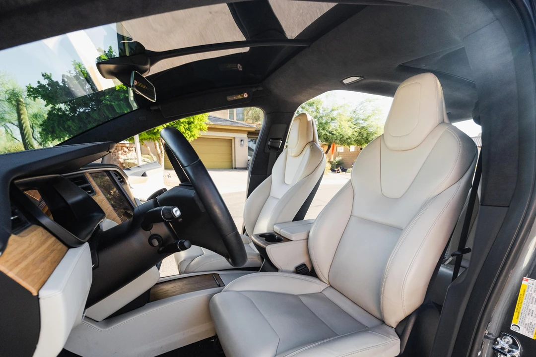 2019 Tesla Model X - Image 29 of 31