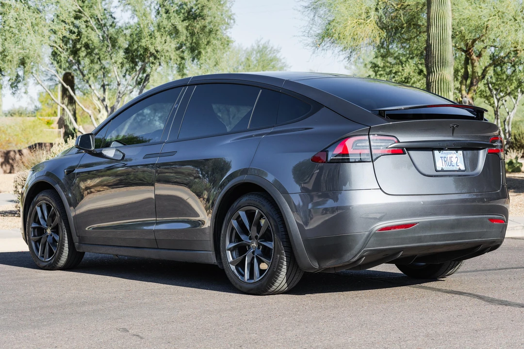 2019 Tesla Model X - Image 11 of 31