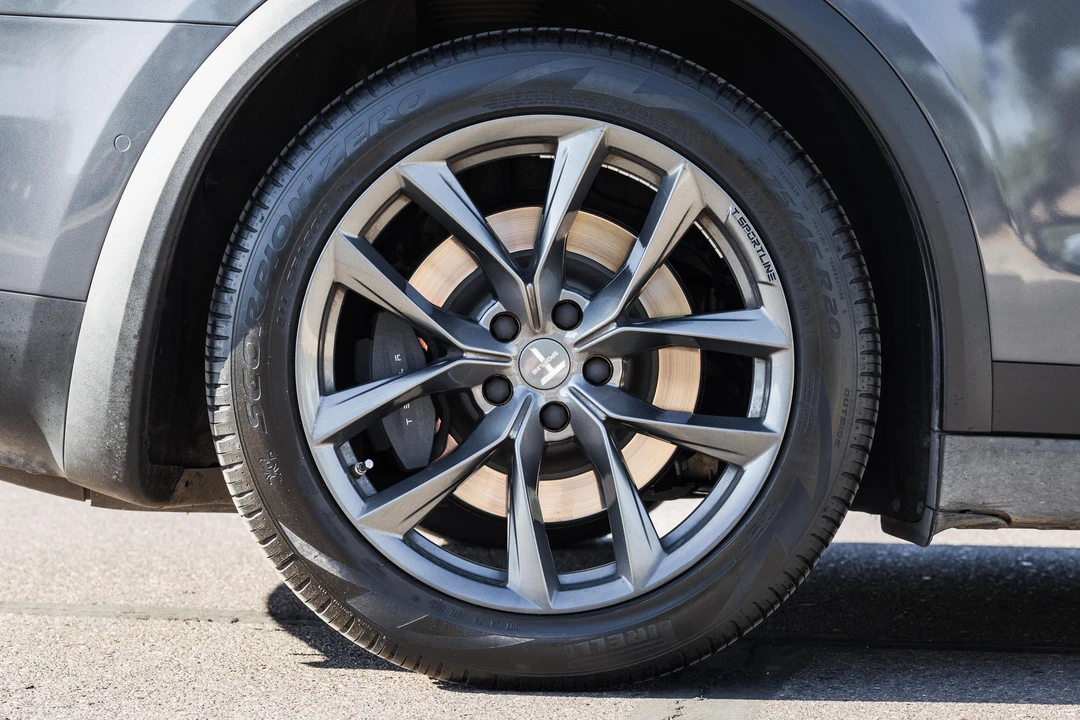 2019 Tesla Model X - Image 27 of 31