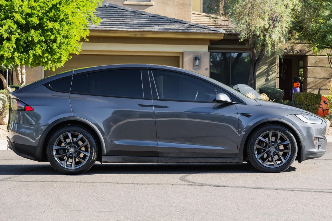 2019 Tesla Model X - Image 15 of 31