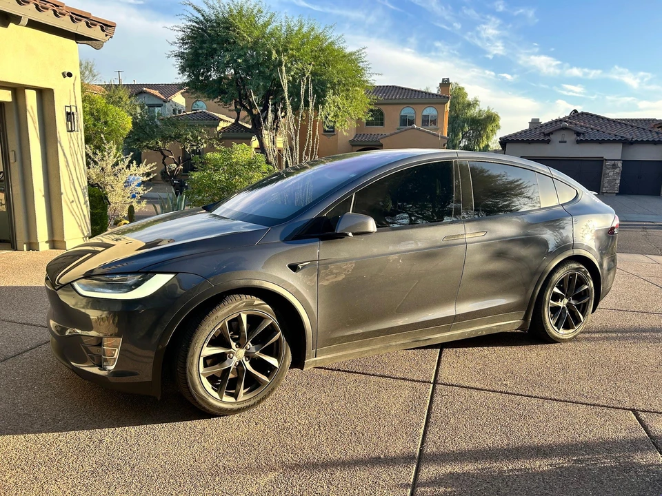 2019 Tesla Model X - Image 9 of 31