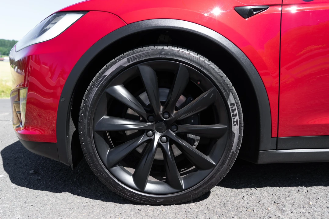2019 Tesla Model X - Image 26 of 31