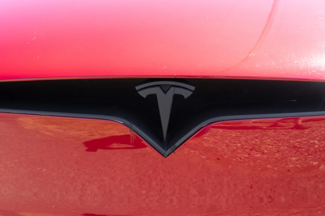 2019 Tesla Model X - Image 18 of 31