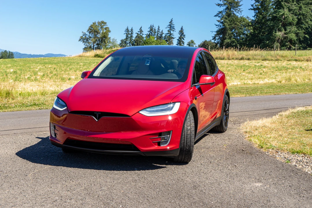 2019 Tesla Model X - Image 6 of 31