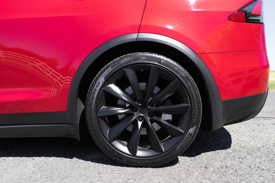 2019 Tesla Model X - Image 27 of 31
