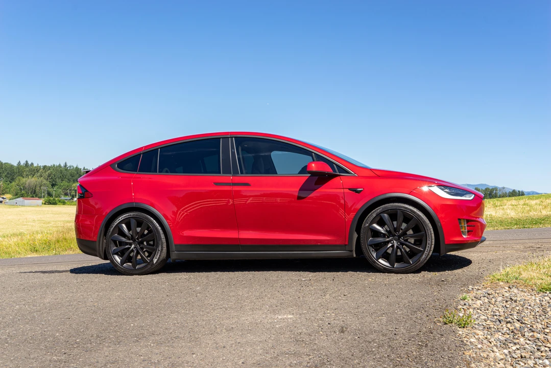 2019 Tesla Model X - Image 12 of 31