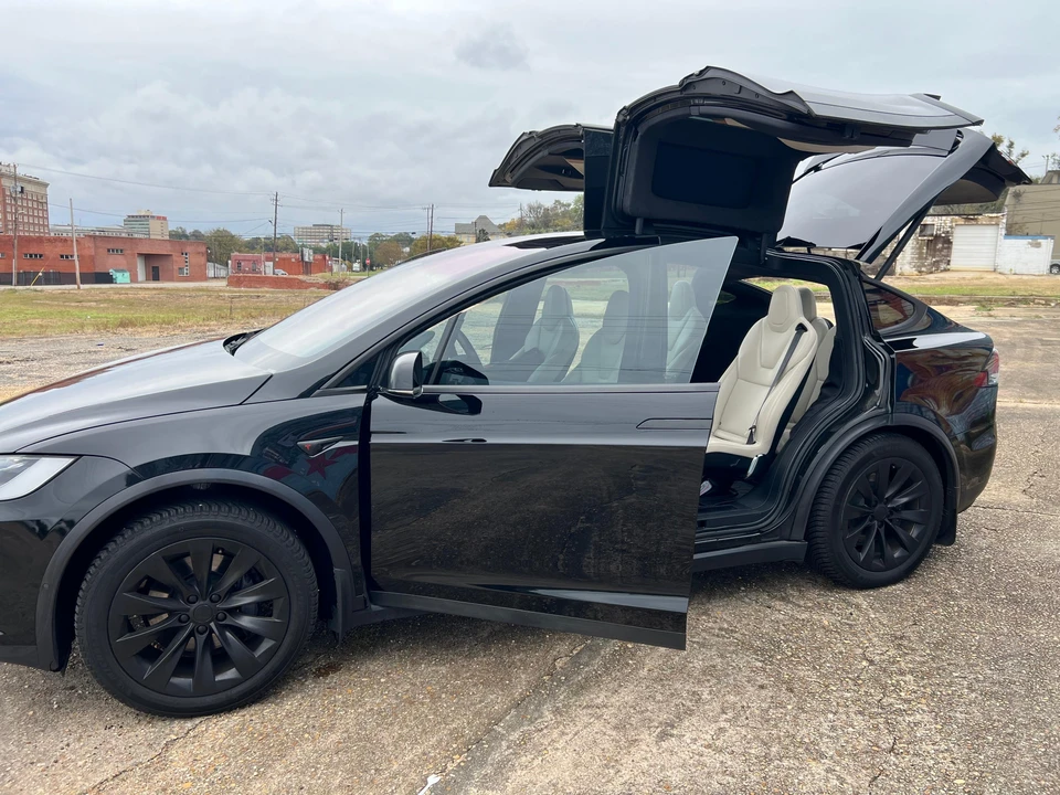 2019 Tesla Model X - Image 22 of 31