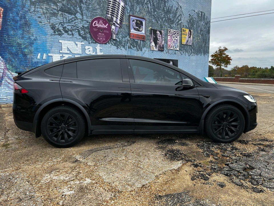 2019 Tesla Model X - Image 12 of 31