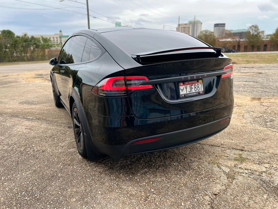 2019 Tesla Model X - Image 15 of 31