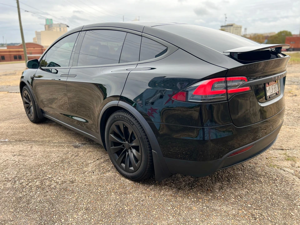 2019 Tesla Model X - Image 14 of 31