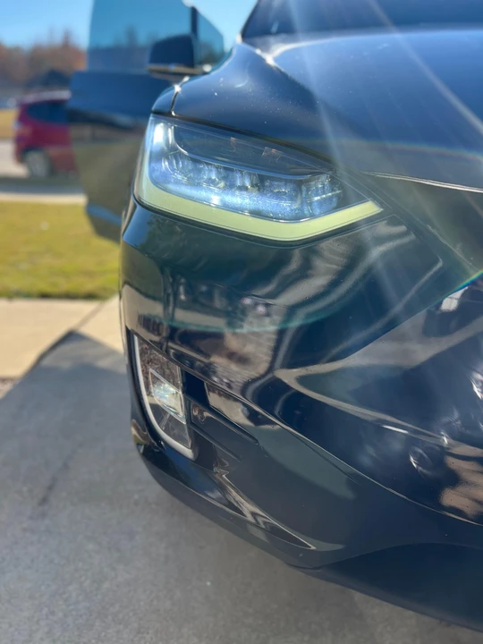 2019 Tesla Model X - Image 29 of 31