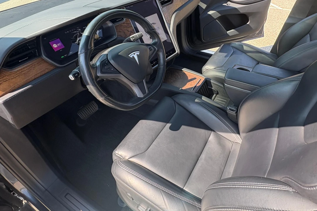 2019 Tesla Model X - Image 19 of 31