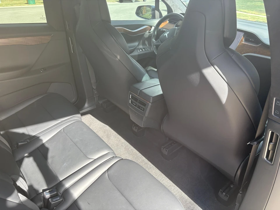 2019 Tesla Model X - Image 27 of 31
