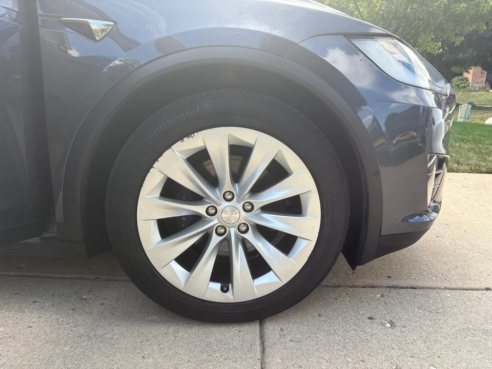 2019 Tesla Model X - Image 18 of 31