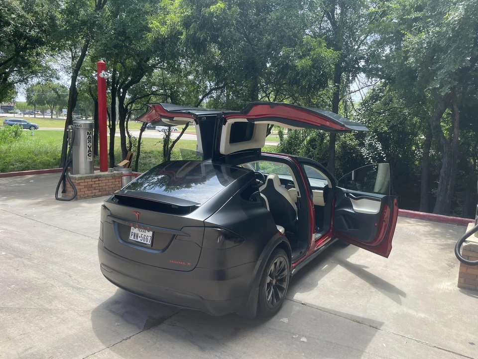 2019 Tesla Model X - Image 20 of 31