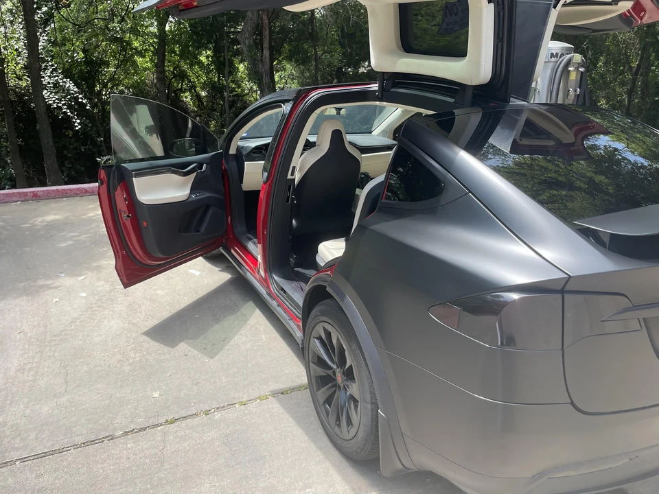 2019 Tesla Model X - Image 16 of 31