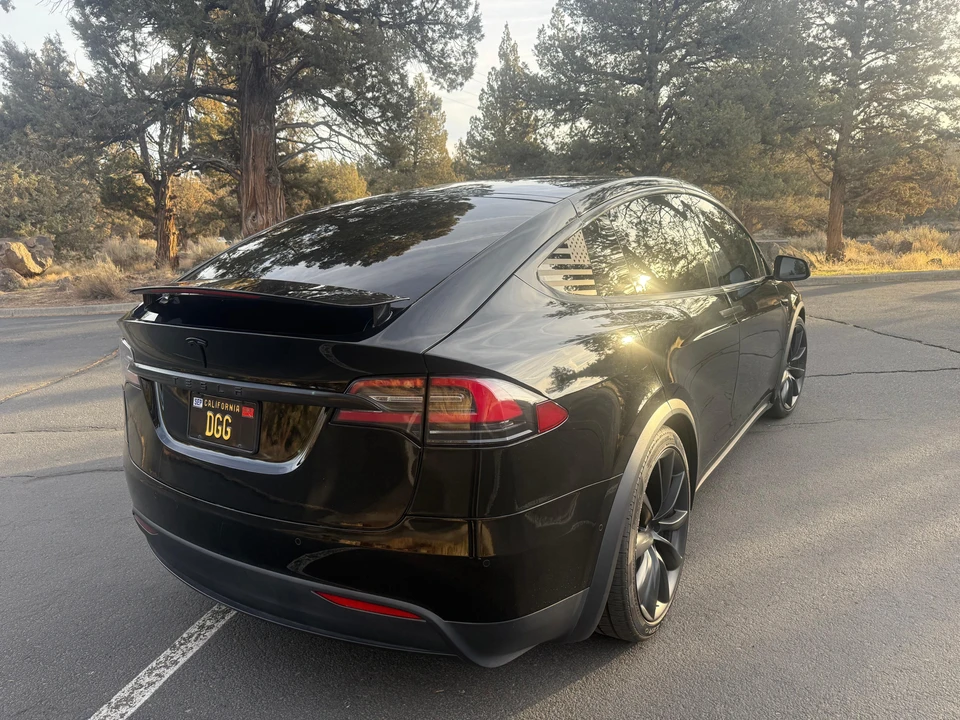 2019 Tesla Model X - Image 17 of 31