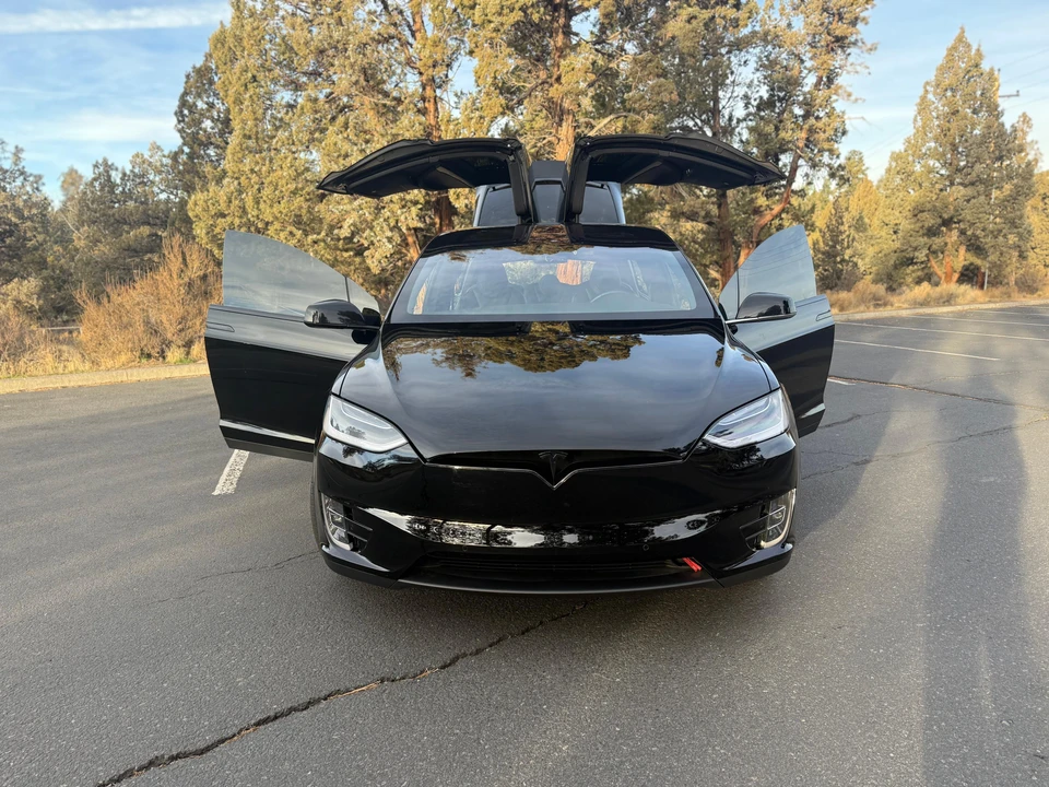2019 Tesla Model X - Image 22 of 31