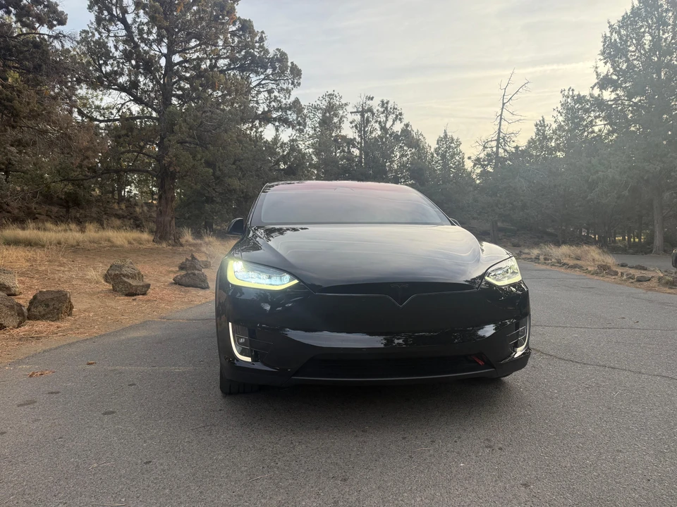 2019 Tesla Model X - Image 21 of 31