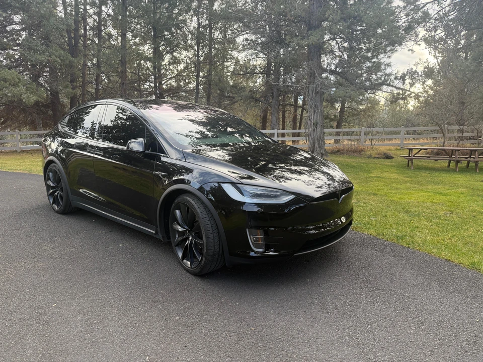 2019 Tesla Model X - Image 19 of 31
