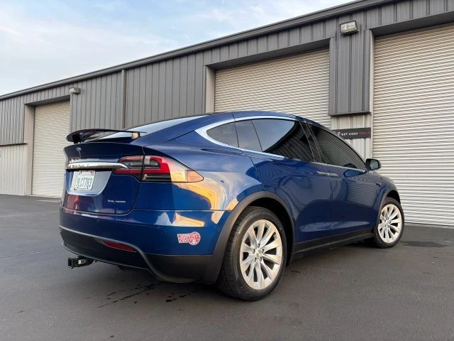2019 Tesla Model X - Image 8 of 15