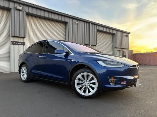 2019 Tesla Model X - Image 2 of 15