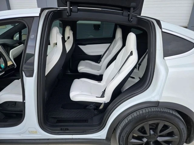 2019 Tesla Model X - Image 16 of 21