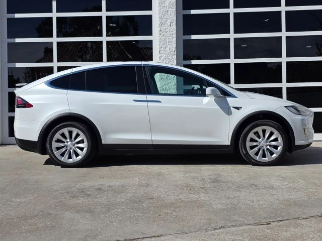 2019 Tesla Model X - Image 2 of 21