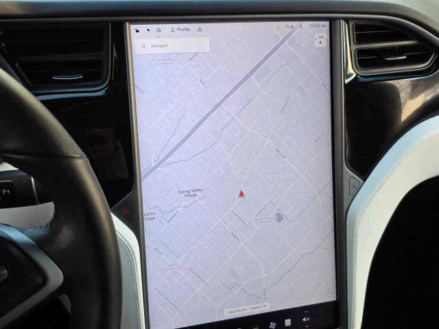 2019 Tesla Model X - Image 11 of 21