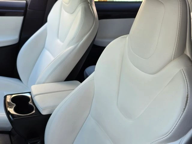 2019 Tesla Model X - Image 18 of 21