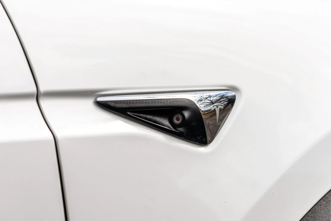 2019 Tesla Model X - Image 23 of 31