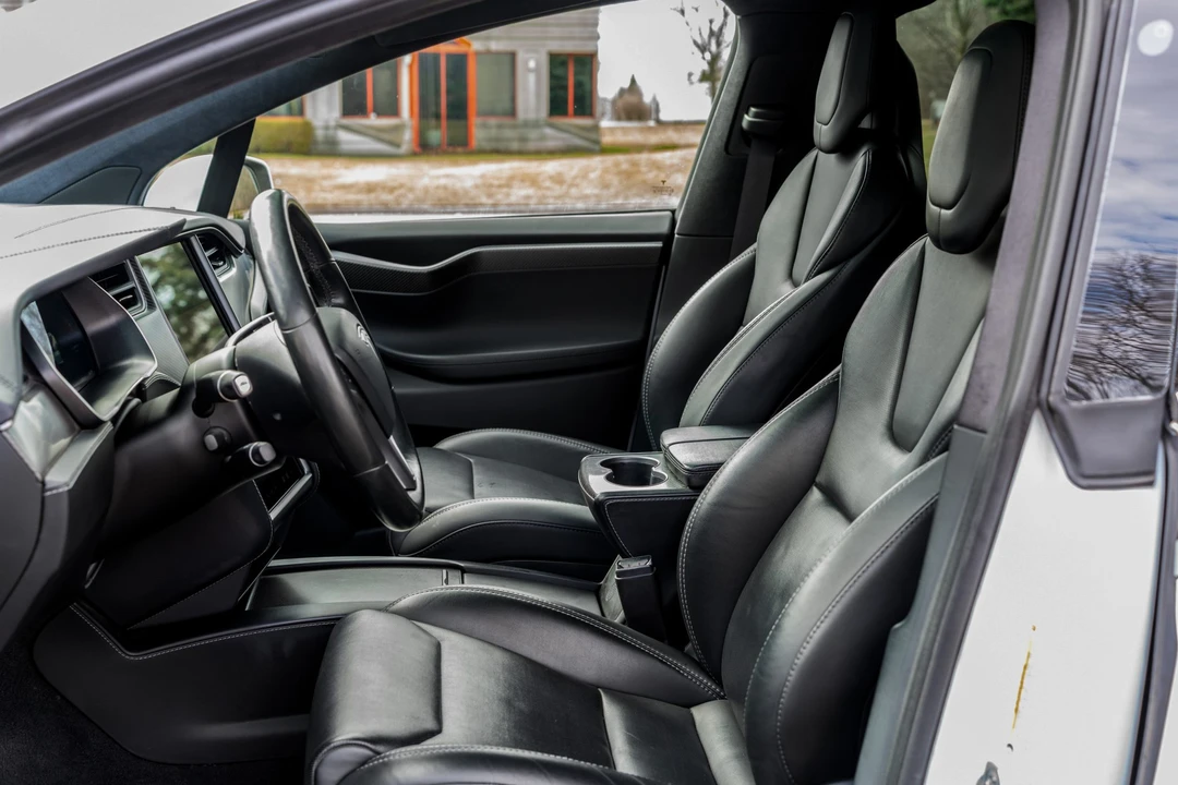 2019 Tesla Model X - Image 30 of 31